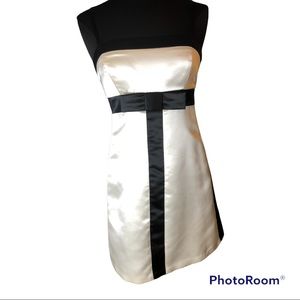 ivory spaghetti strap dress w/ black bow size 6 side zipper BCBG